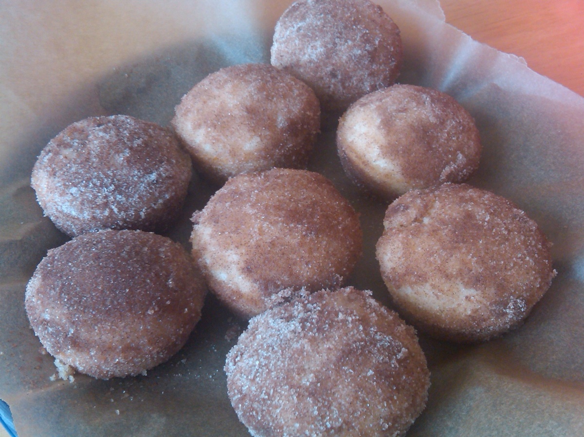 Donut muffins